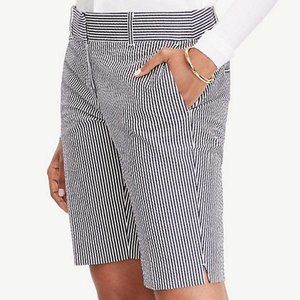 Ann Taylor • Devin Seersucker Walking Shorts • NWT